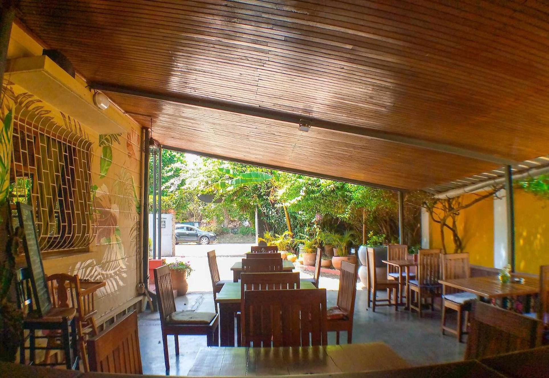 L'Anis Etoile - Hotel Restaurant Antsirabe Dış mekan fotoğraf