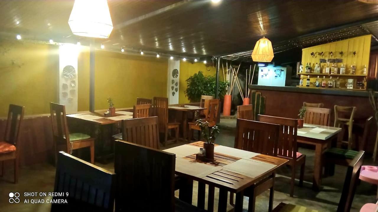 L'Anis Etoile - Hotel Restaurant Antsirabe Dış mekan fotoğraf